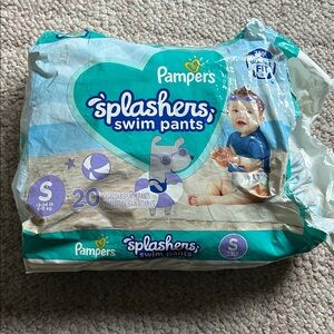 Pamper swim diapers size small
